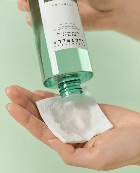 2 SKIN1004 Centella Tea-Trica Purifying Toner - Imagen 3