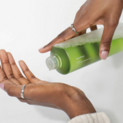 The Real Noni Moisture Balancing Toner - Imagen 3