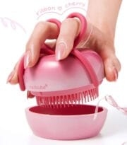 Medicube X Forever Cherry Ribbon Hair Brush - Imagen 7